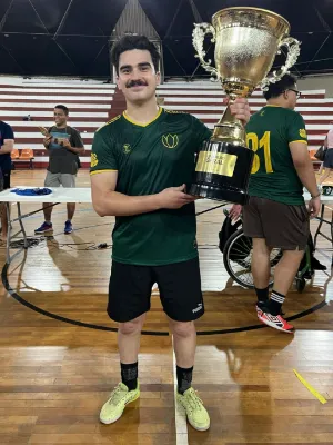 Enzo Strupeni
